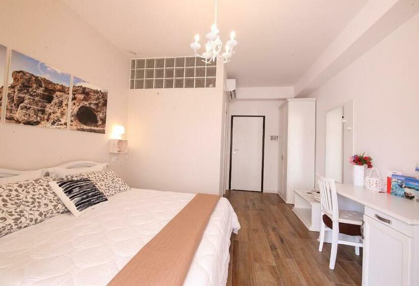 Habitació Estàndard, Amata Puglia