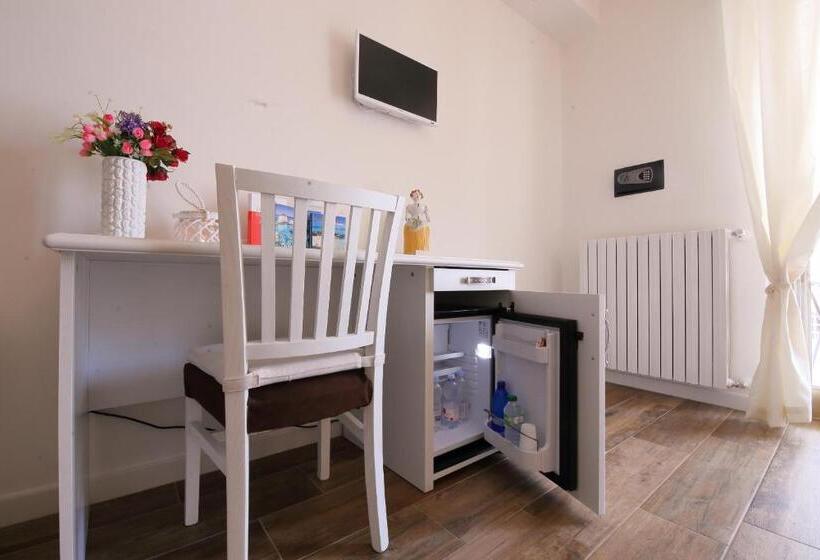 Habitació Estàndard Llit King Adaptada per a persones amb mobilitat reduïda, Amata Puglia