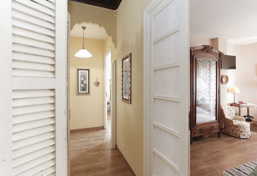اتاق استاندارد سه نفره, Concept Rooms