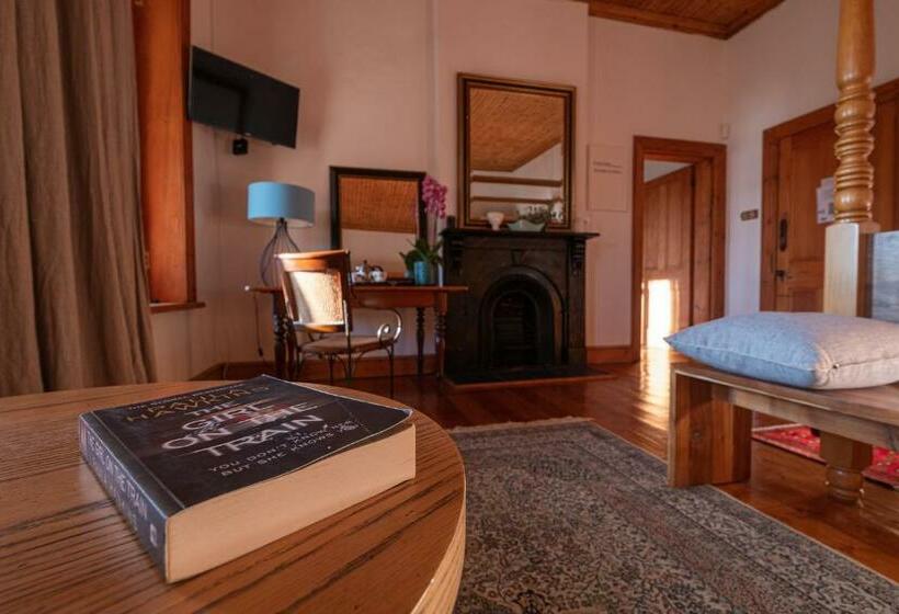 スタンダードルーム, Merindol Manor