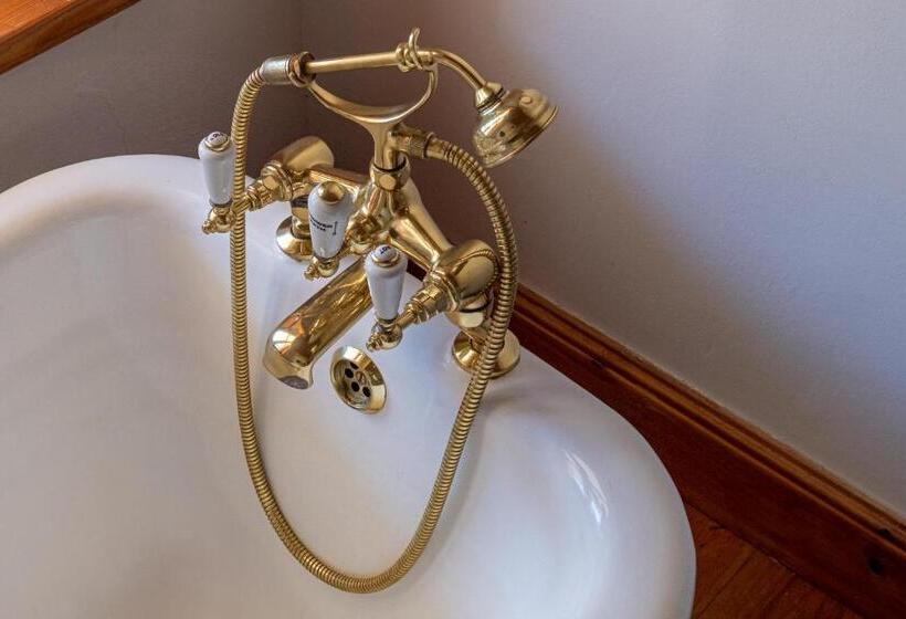 스탠다드 룸, Merindol Manor