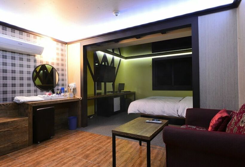 اتاق لوکس, Yellow