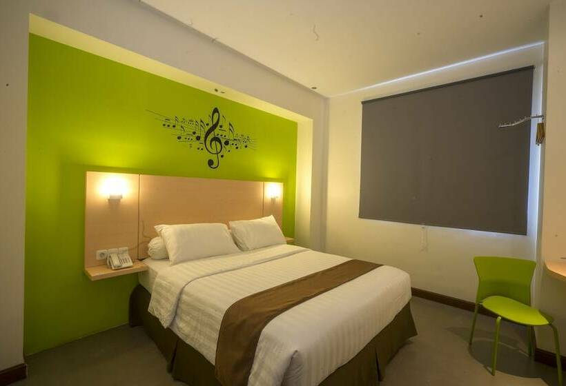 Апартаменты Deluxe 2 Спальни, Front One Hotel Jayapura