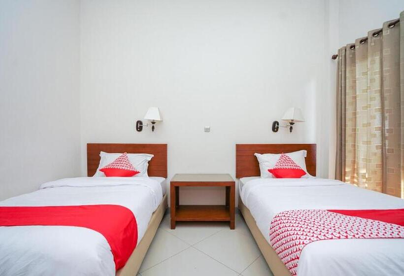 غرفة ديلوكس, Capital O 1430 Hotel Ratna Syariah