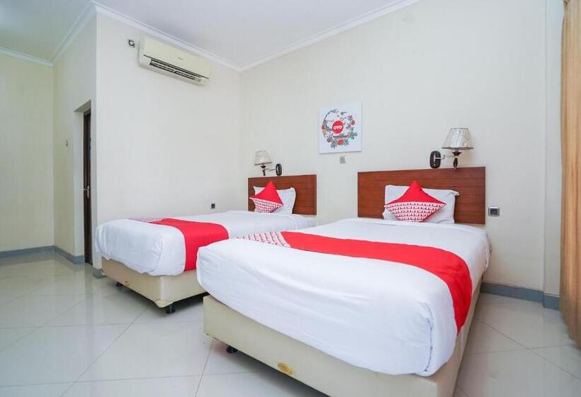 غرفة ديلوكس, Capital O 1430 Hotel Ratna Syariah