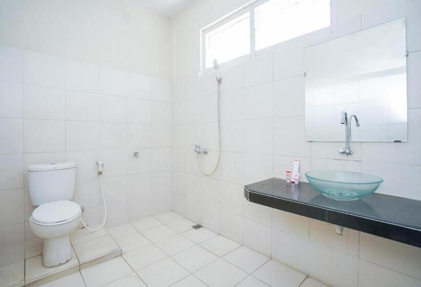 غرفة ديلوكس, Capital O 1430 Hotel Ratna Syariah