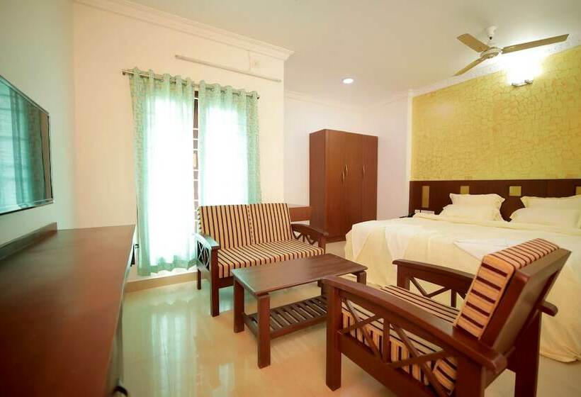 デラックスルーム, Lee Crysstal