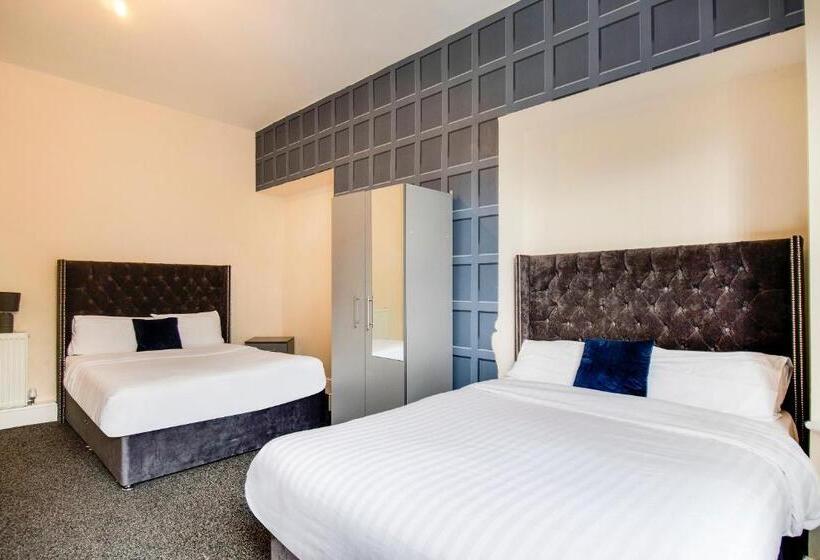 Habitació Triple Estàndard Bany Compartit, The Longlands