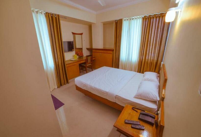 Standard Room, Pepper Residency