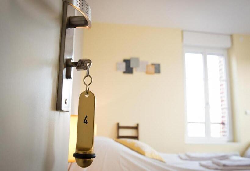 غرفة قياسية, Logis Hotel Restaurant Le Relais Fleuri