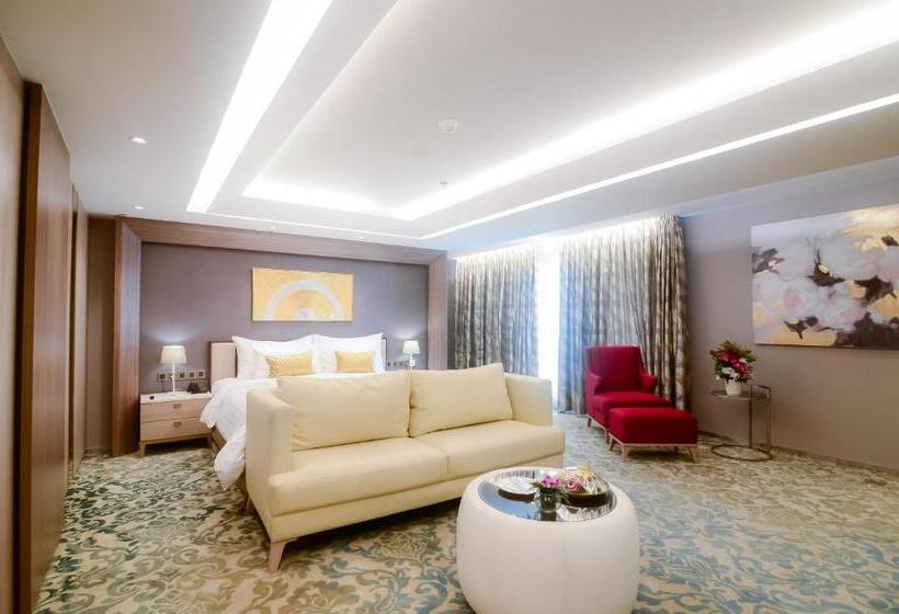 Президентский Люкс, The Excelton