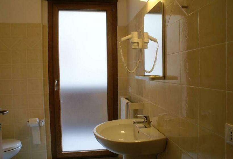 발코니 디럭스 룸, Licia B&b