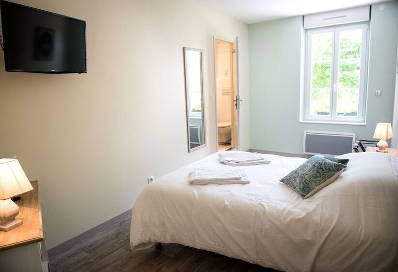 Номер Стандарт, Logis Hotel Restaurant Le Relais Fleuri