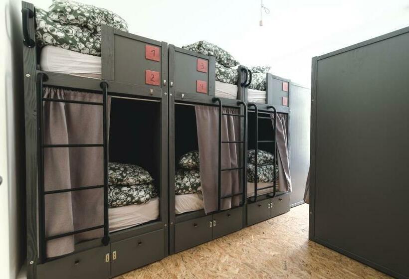 Кровать в Общей Комнате, WOT Lisbon Patio