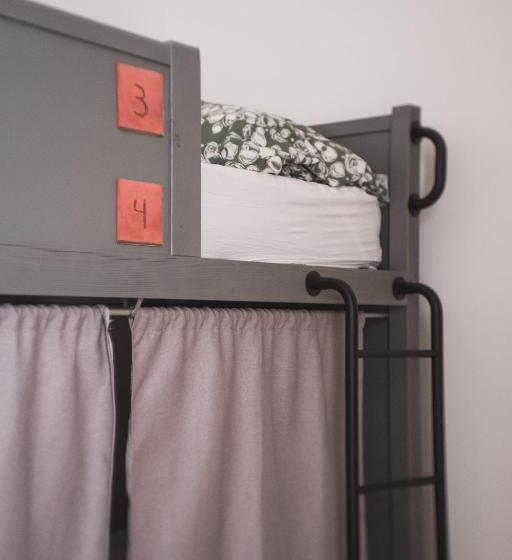 Кровать в Общей Комнате, WOT Lisbon Patio