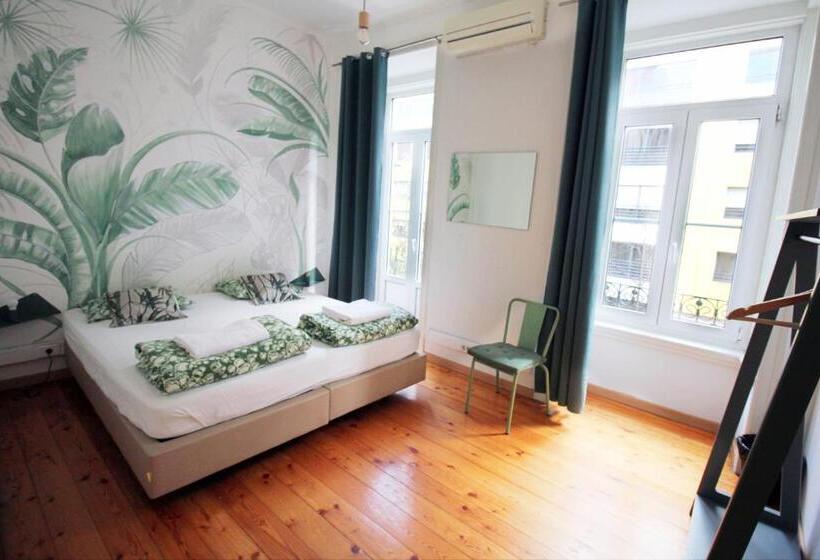 Номер Стандарт Совместная Ванная, WOT Lisbon Patio