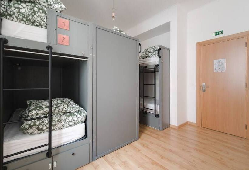 Кровать в Общей Комнате, WOT Lisbon Patio