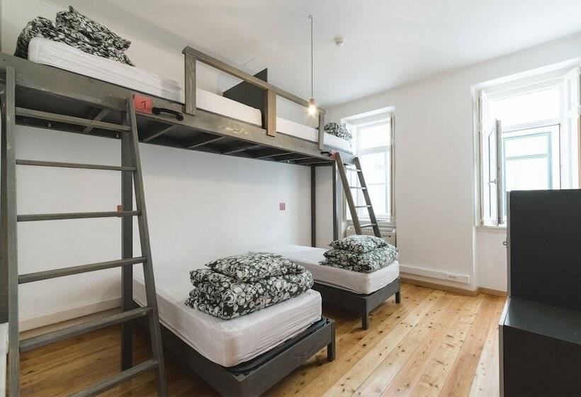 Семейный Номер, WOT Lisbon Patio