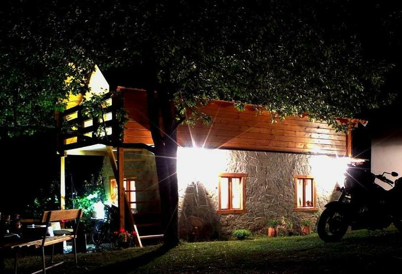 اتاق خانوادگی با چشم‌انداز کوه, Kraljska Koliba   Kralje S Cottage