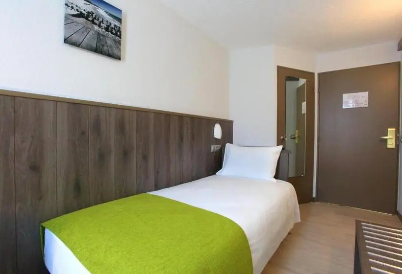 Standard 3 Pers. Værelse, Brit Hotel Calais