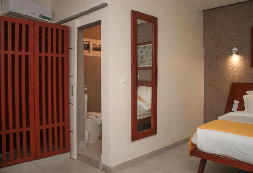 اتاق استاندارد با تخت بزرگ, Enotel Beach