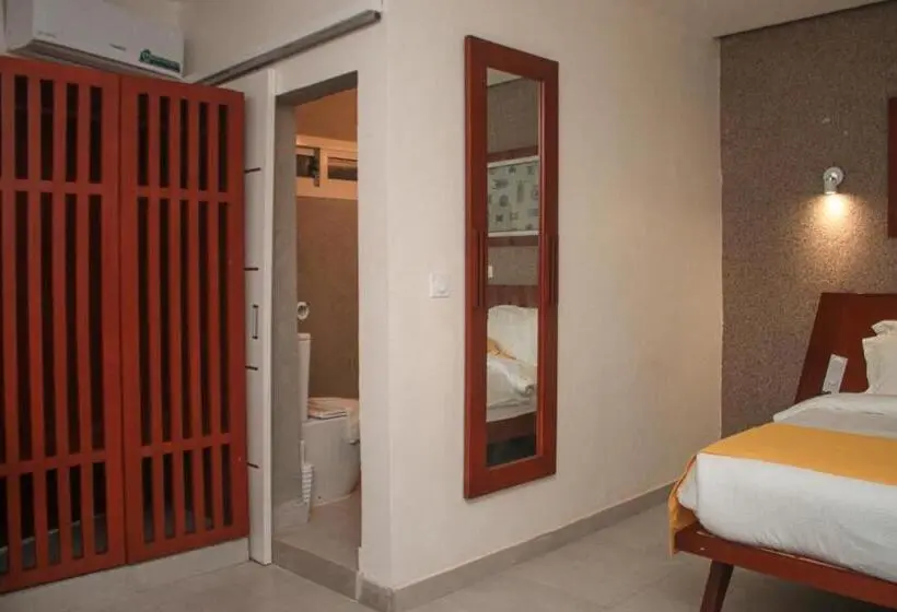 اتاق استاندارد با تخت بزرگ, Enotel Beach