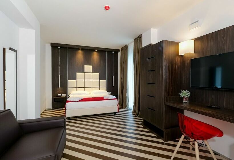 スーペリアールーム, Dan