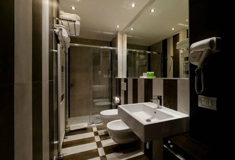 スーペリアールーム, Dan