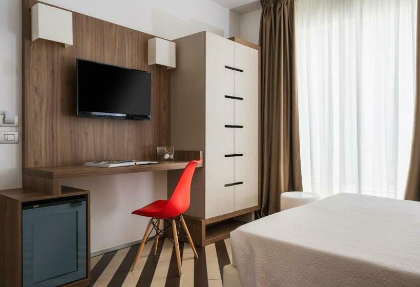 コンフォートルーム, Dan