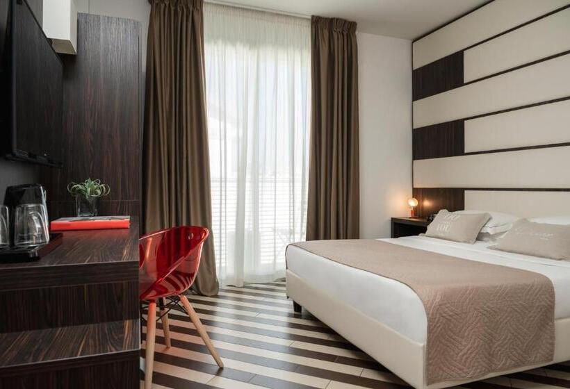 スーペリアールーム, Dan