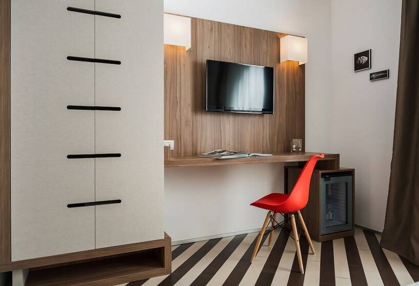 コンフォートルーム, Dan