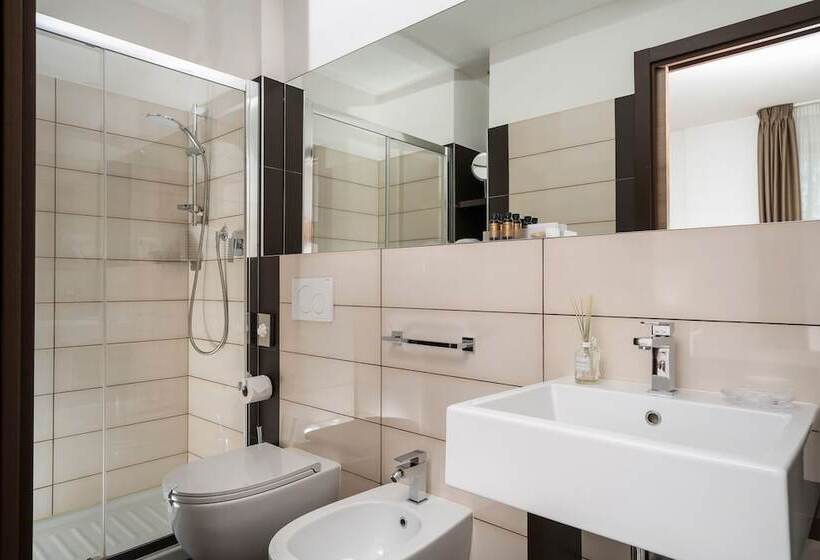 コンフォートルーム, Dan