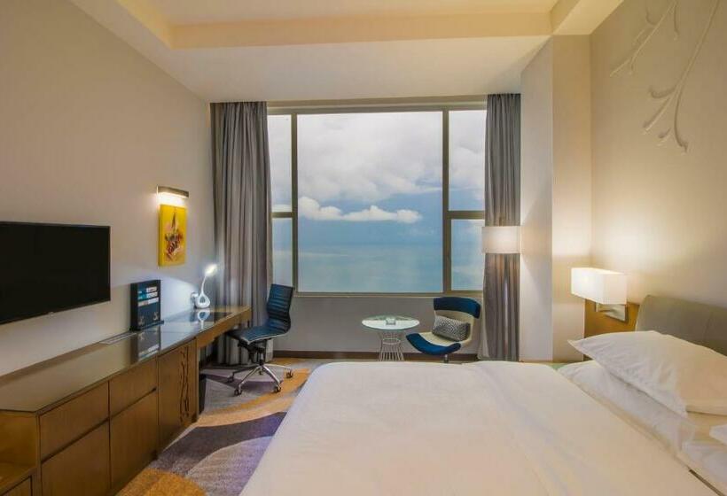 Premium Room, Four Points By Sheraton Manado