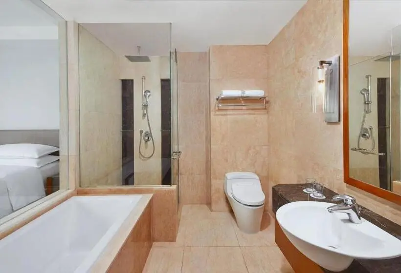 デラックススイート, Four Points By Sheraton Manado
