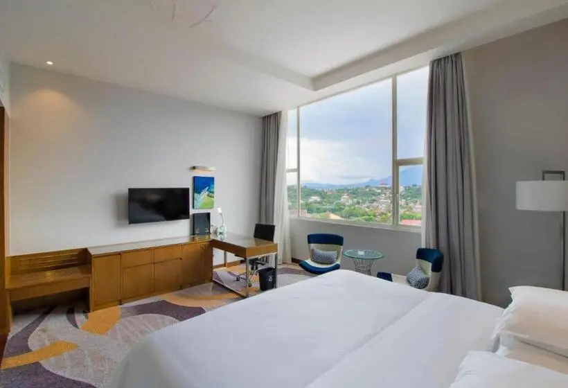 デラックススイート, Four Points By Sheraton Manado