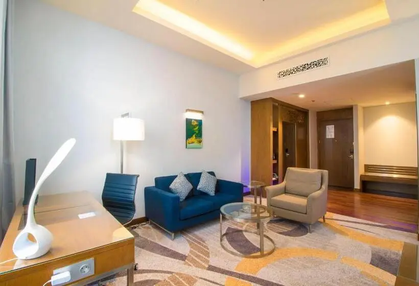 オーシャンビューデラックススイート, Four Points By Sheraton Manado