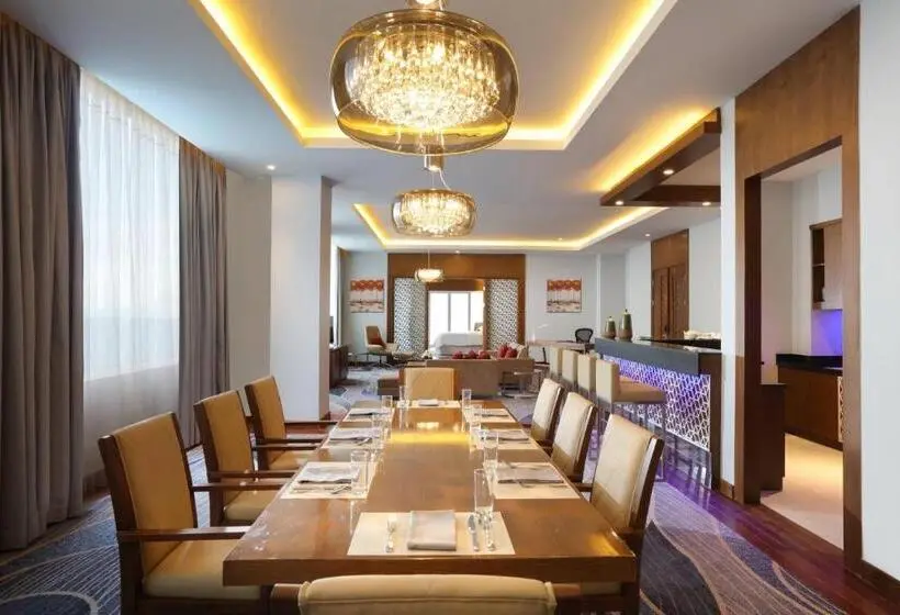プレジデントスイートルーム, Four Points By Sheraton Manado