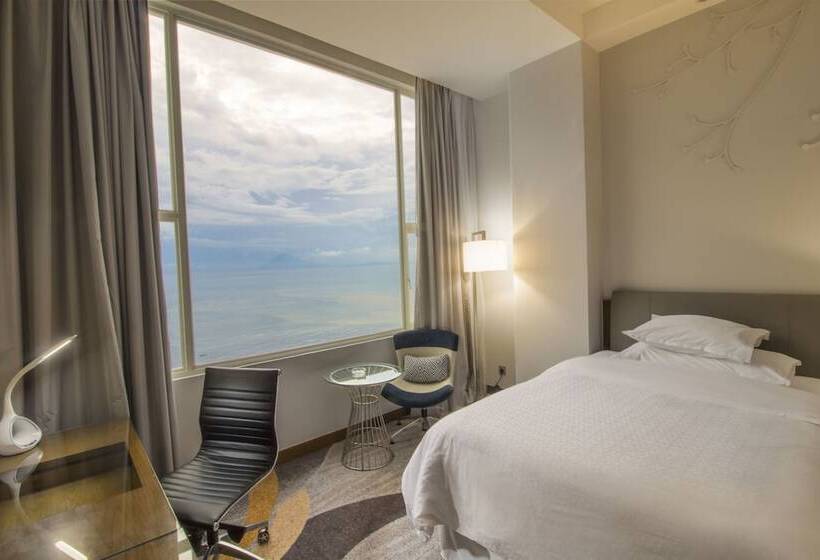 Pokój Premium Widok na Morze., Four Points By Sheraton Manado