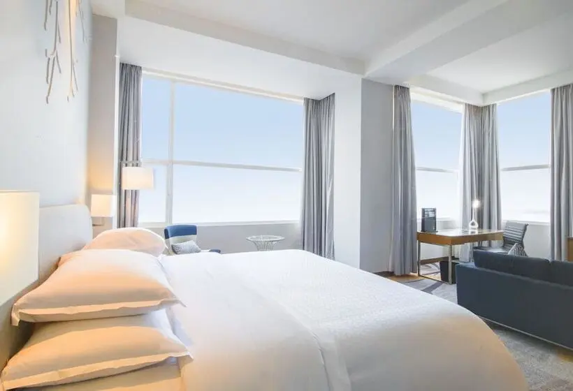 オーシャンビュースイート, Four Points By Sheraton Manado