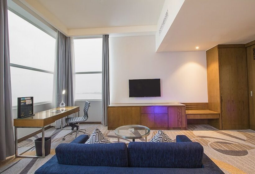 Suite Widok Morze, Four Points By Sheraton Manado