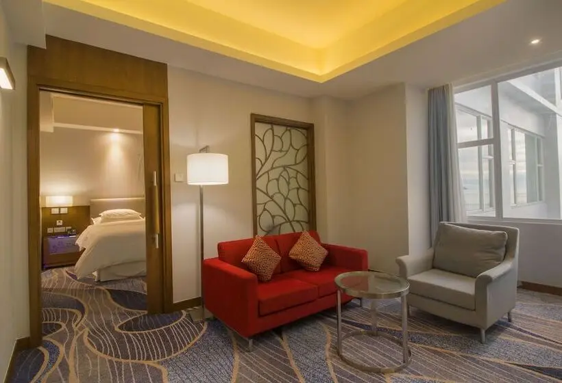 海の見えるプレミアムスイート, Four Points By Sheraton Manado