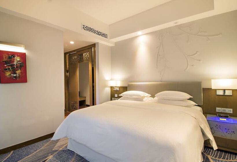 Suite Premium Widok Morze, Four Points By Sheraton Manado