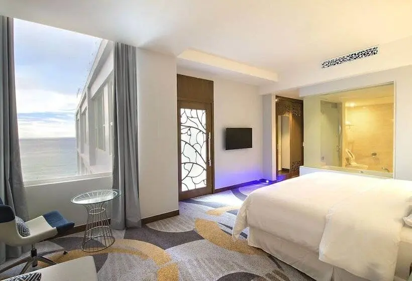 オーシャンビュースイート, Four Points By Sheraton Manado