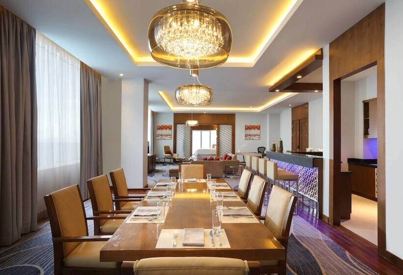 프레지덴셜 스위트, Four Points By Sheraton Manado