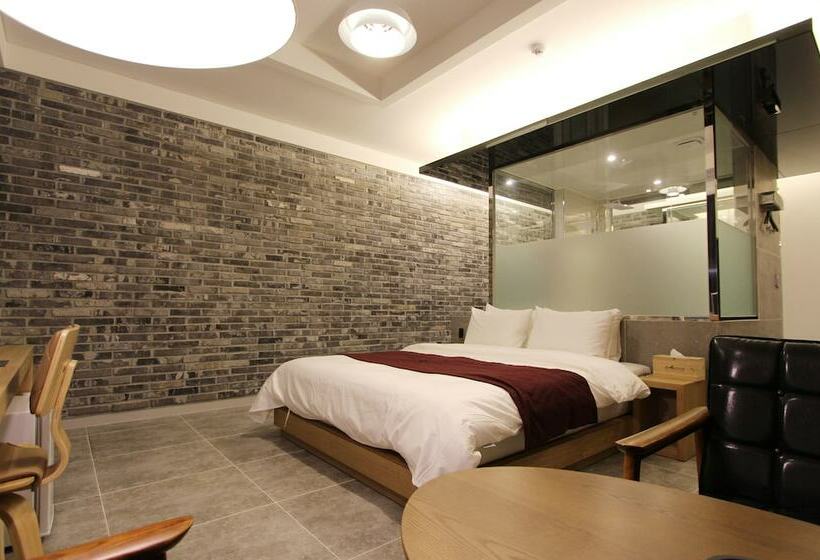 اتاق لوکس, Brown Dot Hotel Daegu Hyukshin Doshi