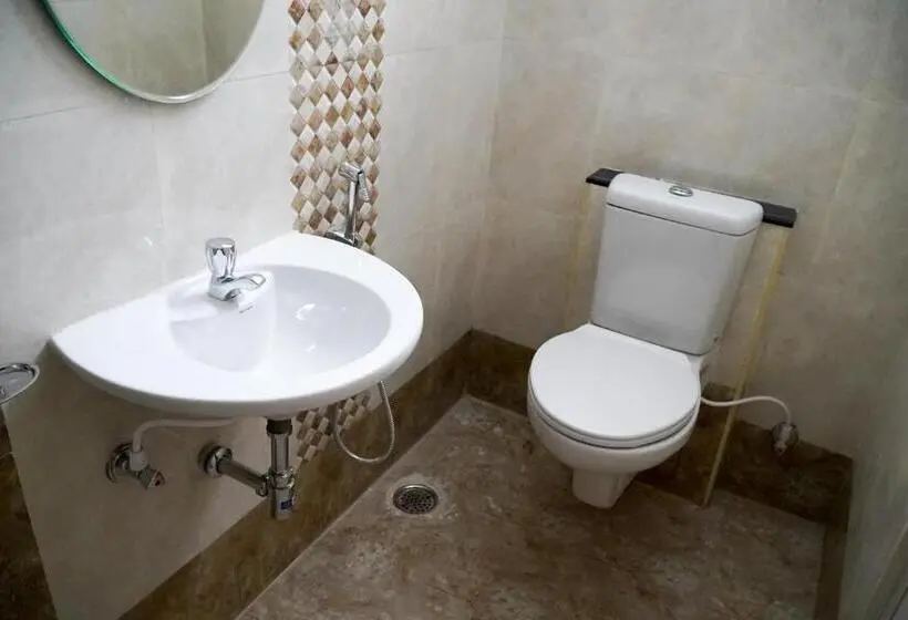 Chambre Deluxe, Jothi