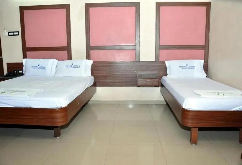 Chambre Triple Confort, Jothi