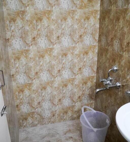 Superiorrum King Size Säng, Jothi