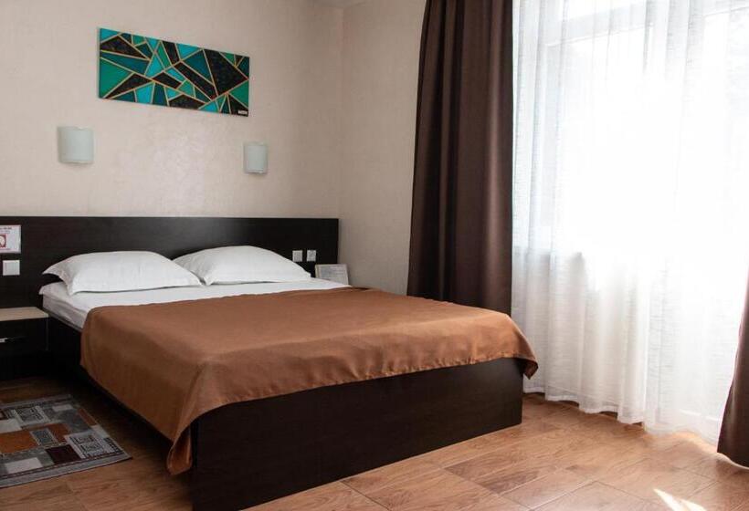 발코니가 있는 스위트, Maria