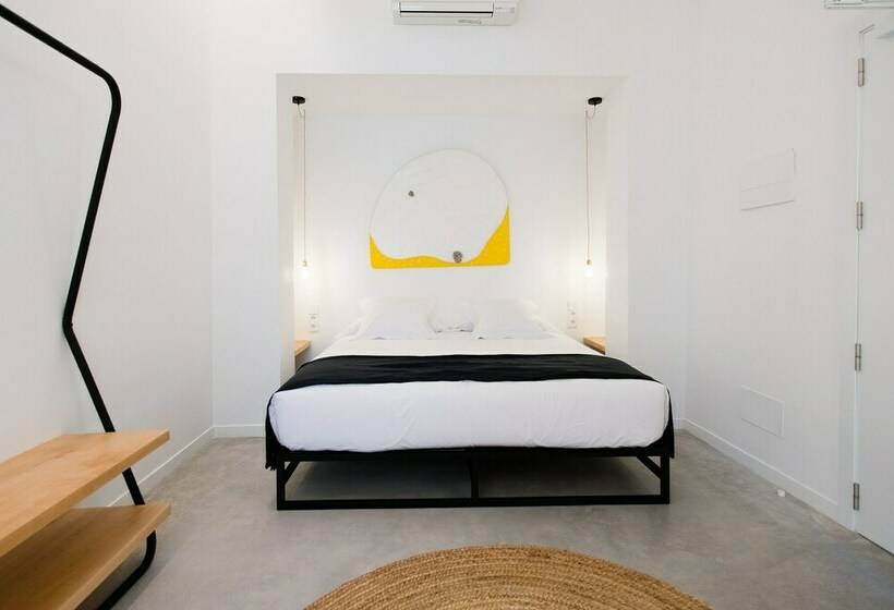 スタンダードルーム, Sodium Boutique